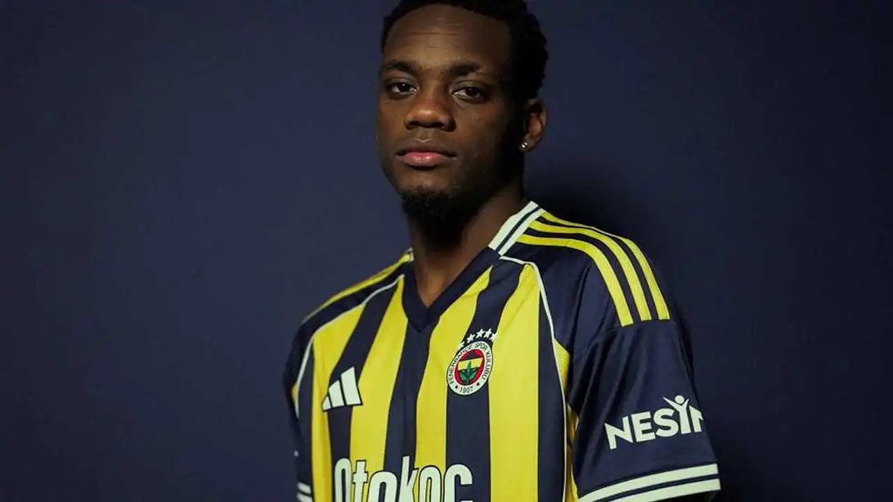 موقف غامض.. 3 أندية إنجليزية تتراجع عن التعاقد مع دوران لاعب النصر موقتًا